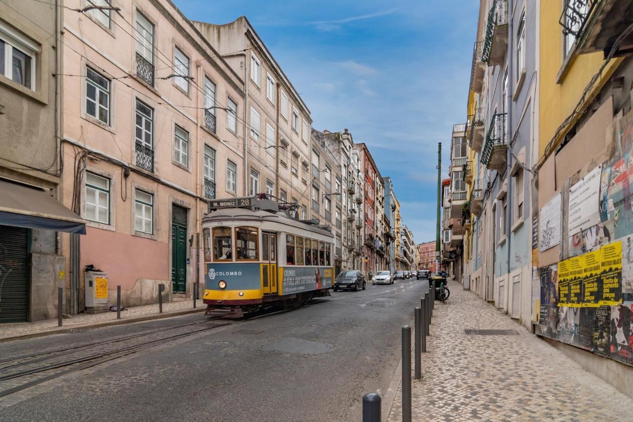 Charming Tram 28 Apartment By Lovelystay Lisbon Bagian luar foto