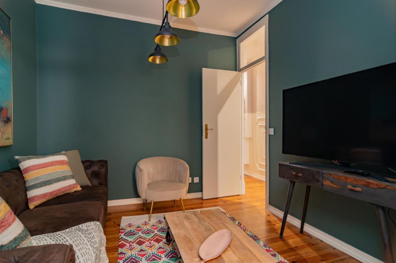 Charming Tram 28 Apartment By Lovelystay Lisbon Bagian luar foto
